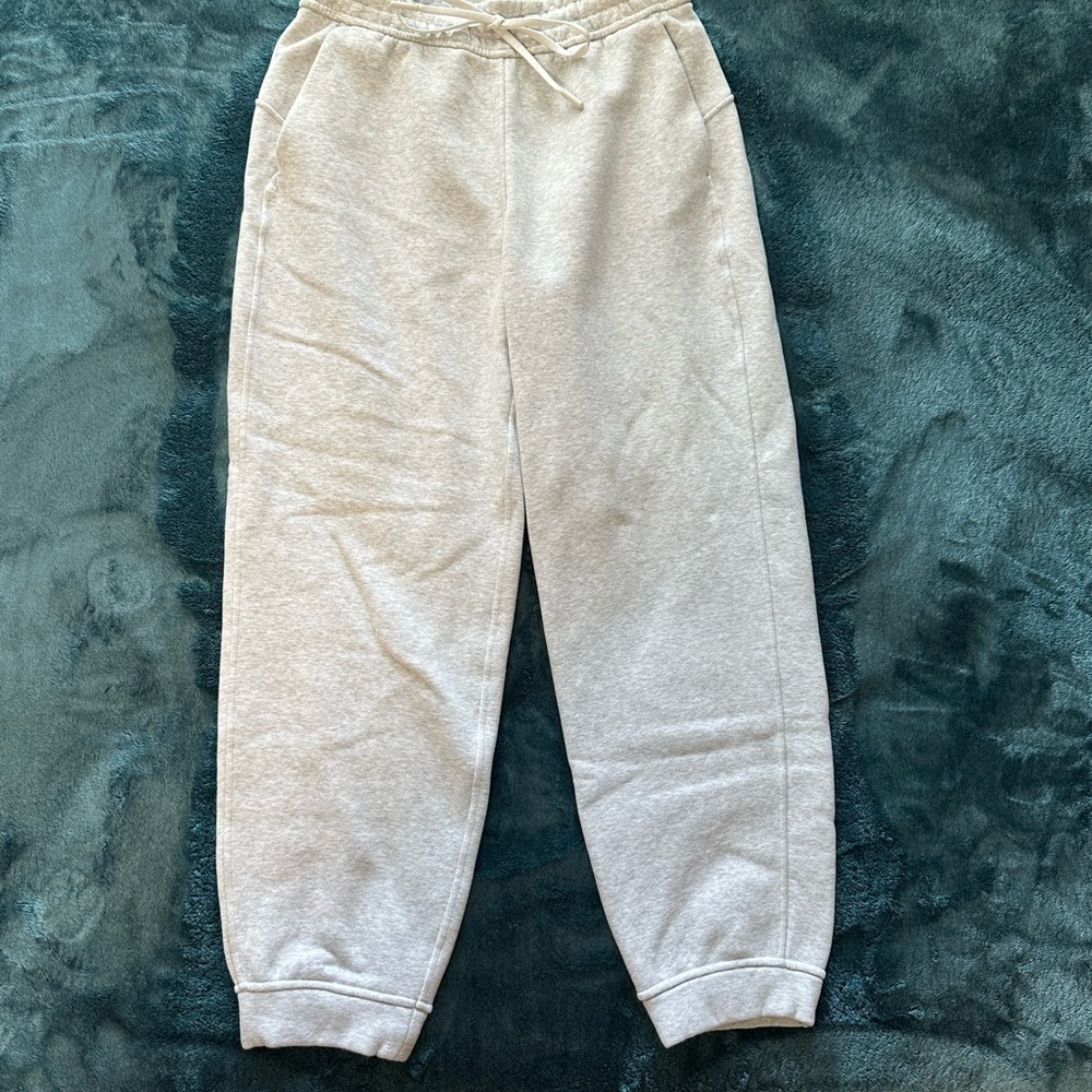 Lululemon loungeful sweats